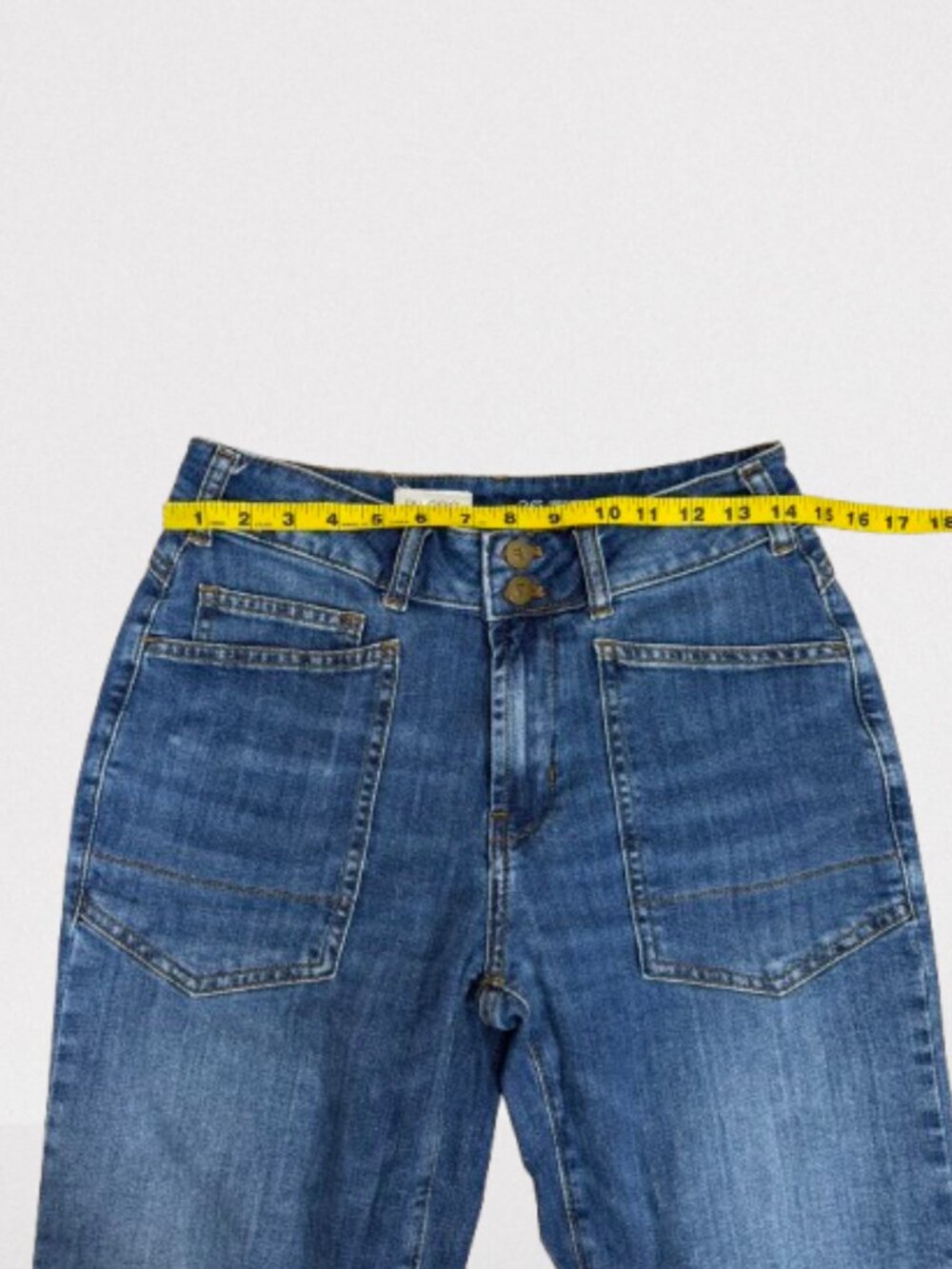 Anthropologie Pilcro The Wanderer Mid-Rise Relaxed Jeans Size 26 Mid Wash - Picture 9 of 11